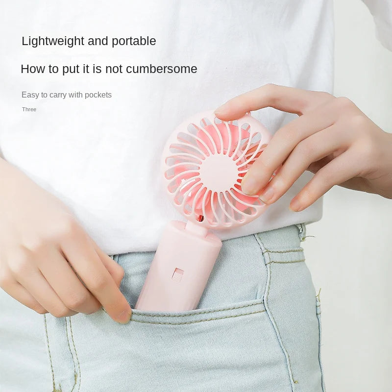 Foldable dryer for eyelash extensions