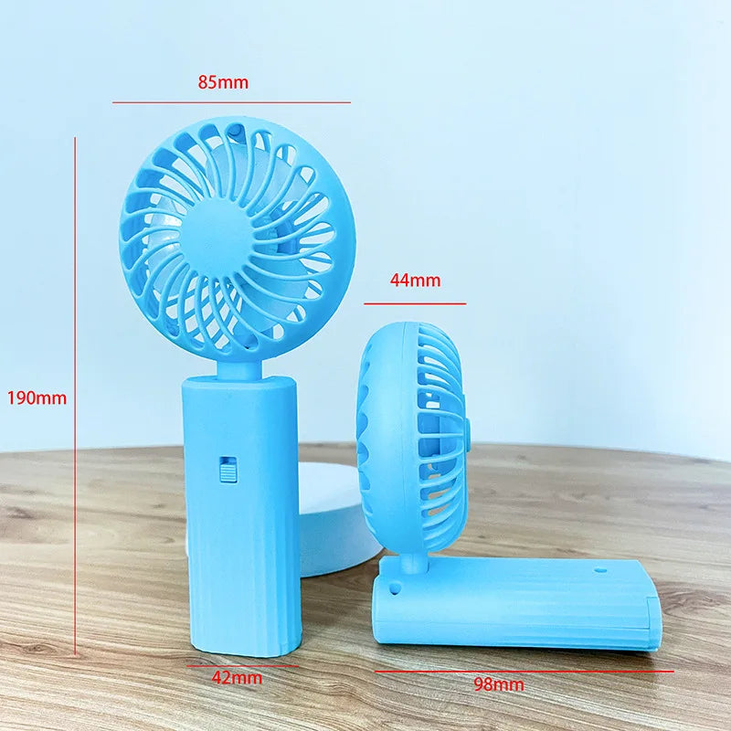 Foldable dryer for eyelash extensions